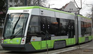 Olsztyn. Dwulatek zostawiony na przystanku. MPK wyjaśnia sprawę