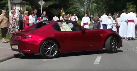 Księża nie są skazani na ciasne kabriolety - alternatywy są liczne