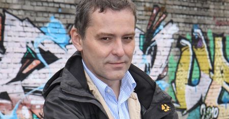 Wszczął z urzędu sprawę przeciwko Cezaremu Gmyzowi. Został przeniesiony na prowincję