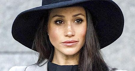 Ośmieszyli Meghan Markle! Cały internet śmieje się z tego, jak wyretuszowano oficjalne zdjęcia księżnej!