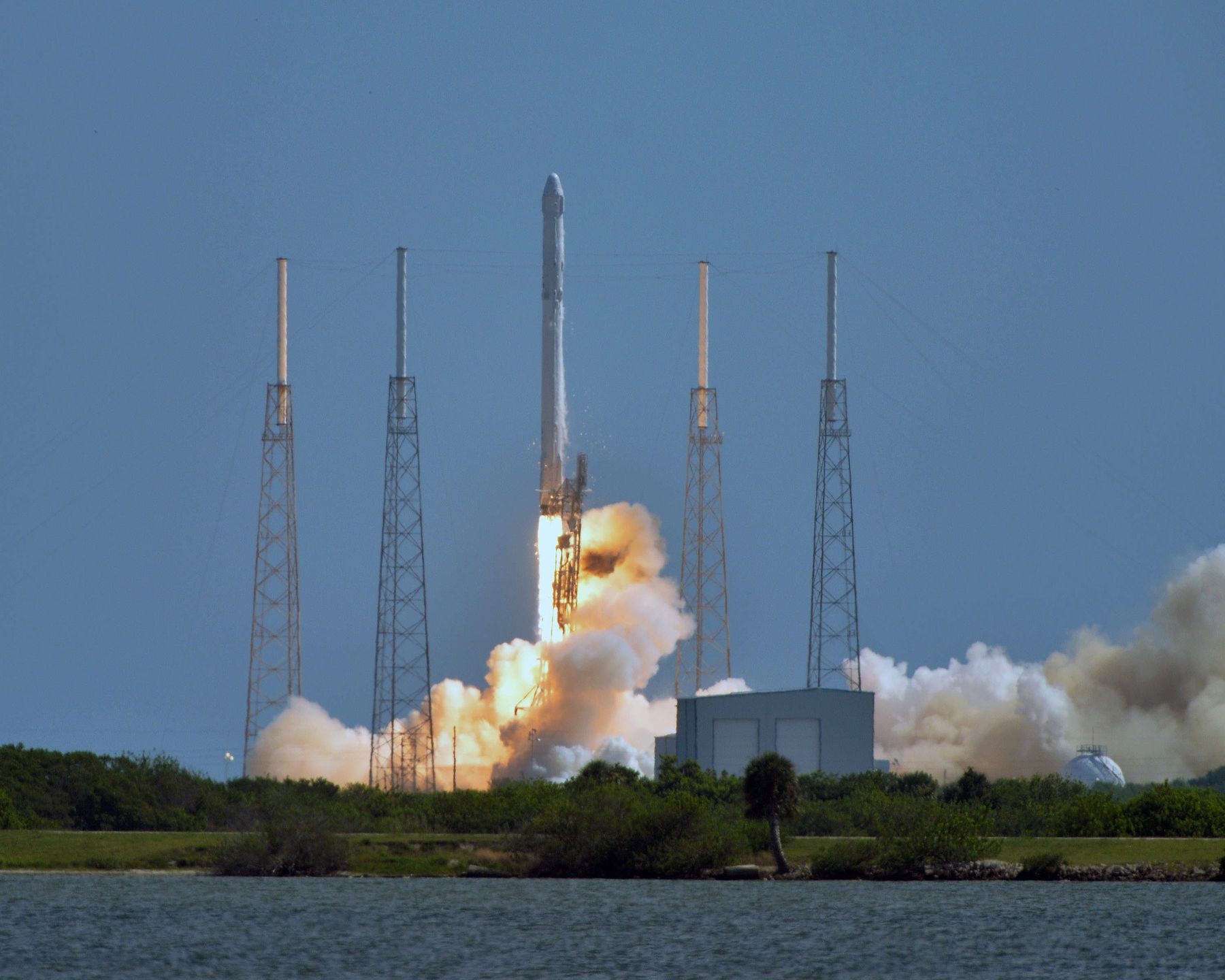 Falcon 9 startuje