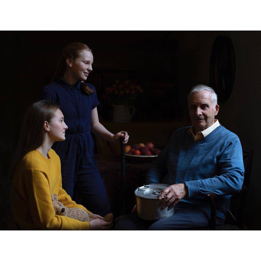 Sesja zdjęciowa ocalałych w Pałacu Kensington, Instagram