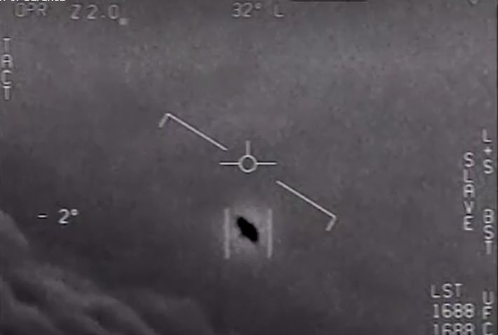 UFO. Marynarka wojenna potwierdza – trzy nagrania UFO są prawdziwe 