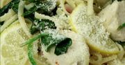 Makaron z kurczakiem i szpinakiem w sosie maślano-cytrynowym
