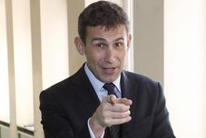 Korzeniowski wybierał pierścionek?