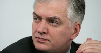 Gowin: będzie pilna nowelizacji prawa o rejestrach