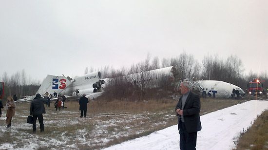 Katastrofa Tu-154 - 2 osoby zginęły, 83 rannych