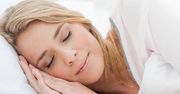 Szczęśliwi lepiej śpią