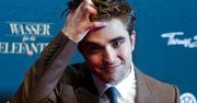 Nieufny i podejrzliwy Robert Pattinson
