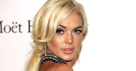 Lindsay Lohan naga za milion