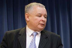 Premier: układ mógł wyeliminować L. Kaczyńskiego