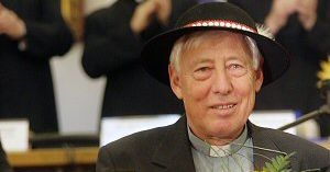 Proboszcz Roku nie lubi "nadętych księży"