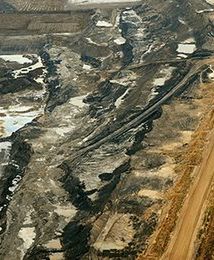 Nobliści przeciwko importowi kanadyjskiej ropy do UE