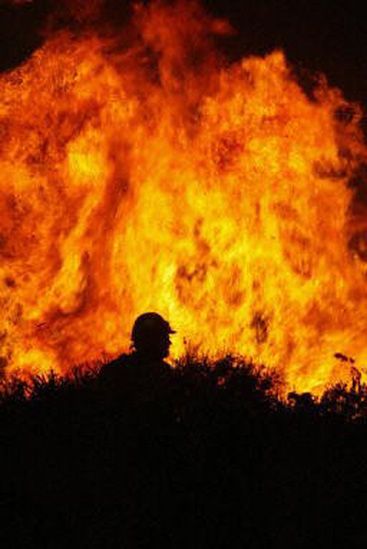 Pożary w Kalifornii słabną, ludzie wracają do domów