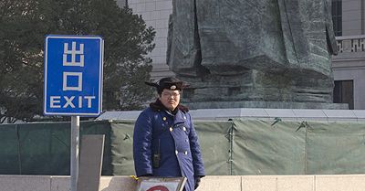 Konfucjusz stanął w Pekinie, Mao przewraca się w grobie?