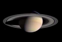 Saturn podpisany