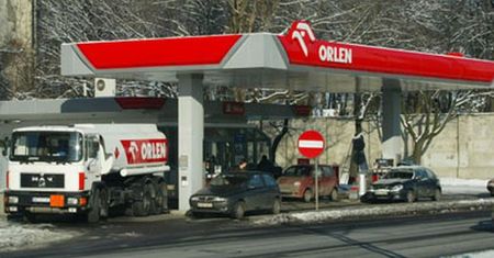 W PKN Orlen nagrody zamiast podwyżek płac - związki krytykują decyzję