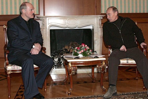 Prasa o Łukaszence: spełnił obietnice; analityk: Białoruś to narkomanka na rosyjskiej igle