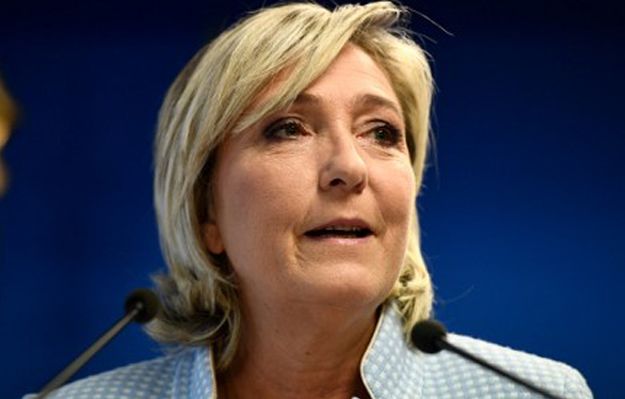 Marine Le Pen ma przewagę nad rywalami - pokonałaby Sarkozy'ego i Melenchona