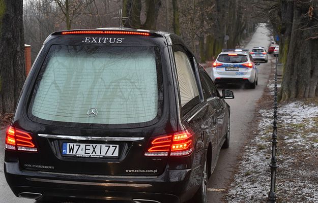 Będzie kolejna ekshumacja ofiary katastrofy smoleńskiej? Jeszcze w tym roku mogą otworzyć grób ministra Mariusza Handzlika