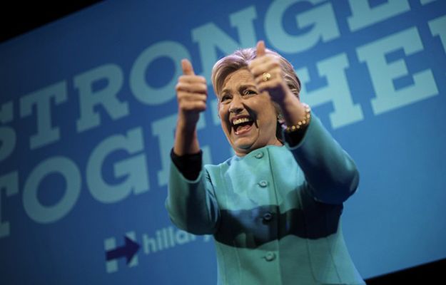 Najnowsze sondaże wskazują na niewielką, "kruchą" przewagę Clinton