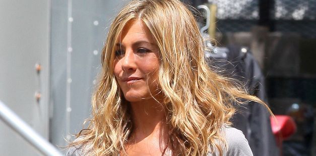 Jennifer Aniston patrzy w gwiazdy