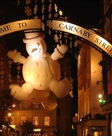 Świąteczne wyprzedaże w Londynie