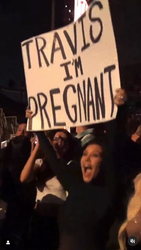 Kourtney Kardashian ogłosiła czwartą ciążę
