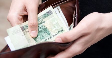Rząd na razie nie przewiduje nowelizacji budżetu w związku z wysoką inflacją. Wyższe wpływy do budżetu częściowo pochłoną wydatki na tarcze antyinflacyjne