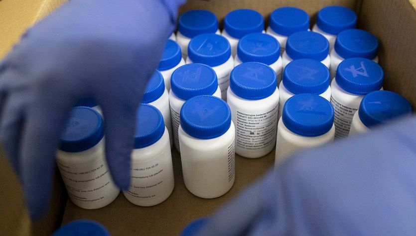 Amantadyna a COVID-19.