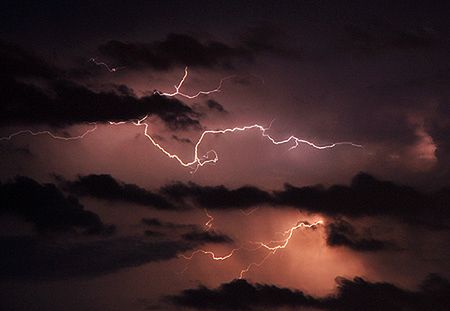 Groźne nawałnice nad Polską. Piorun poraził cztery osoby