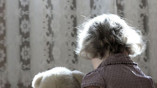 Co naprawdę działo się w lewicowych komunach i przedszkolach?