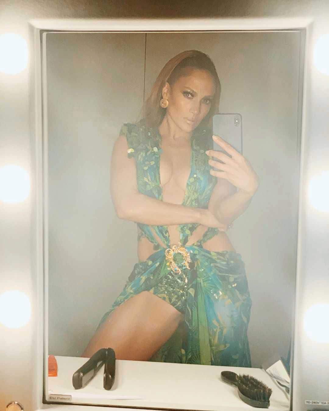 Jennifer Lopez w sukience Versace