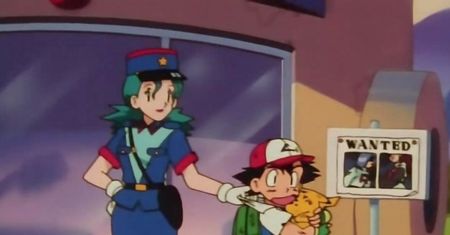 Daj ludziom Pokémon Go i zaraz będą włazić na posterunek policji w poszukiwaniu Poké Balli