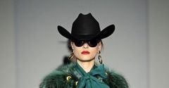 Moschino &ndash; trendy wracają!