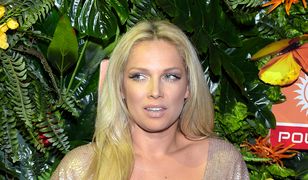 Joanna Liszowska jak bogini. Trudno oderwać wzrok od jej biustu