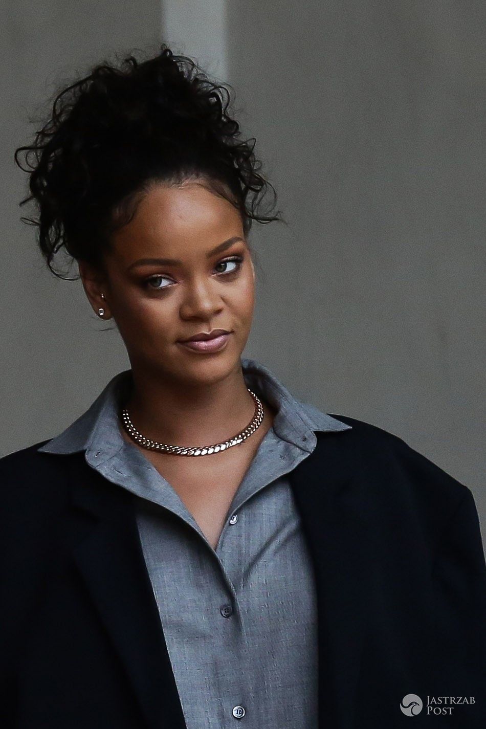 Rihanna spotkała się z Emmanuelem i Brigitte Macron.