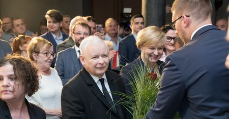 Wybory do Europarlamentu 2019. PiS ucieka KE na ostatniej prostej