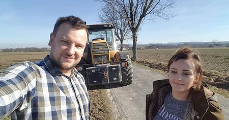 "Rolnik szuka żony": debiut w nowej roli. Grzegorz Bardowski wykłada na targach rolniczych