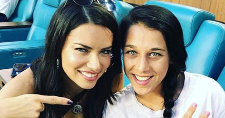 Joanna Jędrzejczyk pozuje z Adrianą Limą. Co za spotkanie!