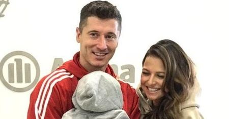 Ależ oni się kochają! Lewandowscy wrzucili urocze zdjęcia z Klarą