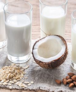 Mleko roślinne - 5 przepisów na wegańskie mleko