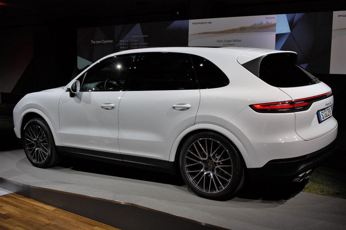 Porsche Cayenne: do trzech razy sztuka. Zobacz nową wersję niemieckiego SUV-a