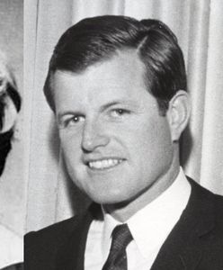 Senator Kennedy spowodował wypadek z premedytacją? "Śmiertelna ofiara była z nim w ciąży"