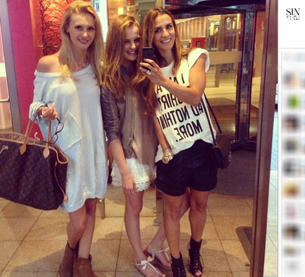 Sara Mannei, Ines Mannei i Nadia Mannei

Fotografai: screen z Instagram.com