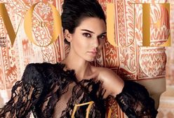 Kendall Jenner w koronkowej sukience na okładce "Vogue India"
