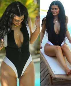 Kylie Jenner pozuje na basenie