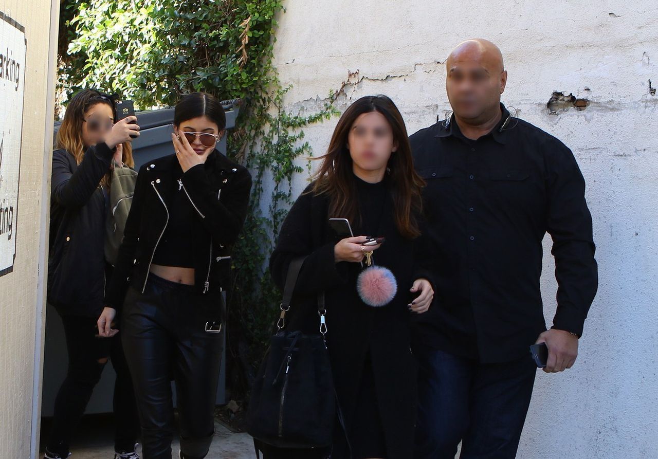 Kylie Jenner otoczona przez ochroniarzy. Ma ich tylu, co prezydent USA