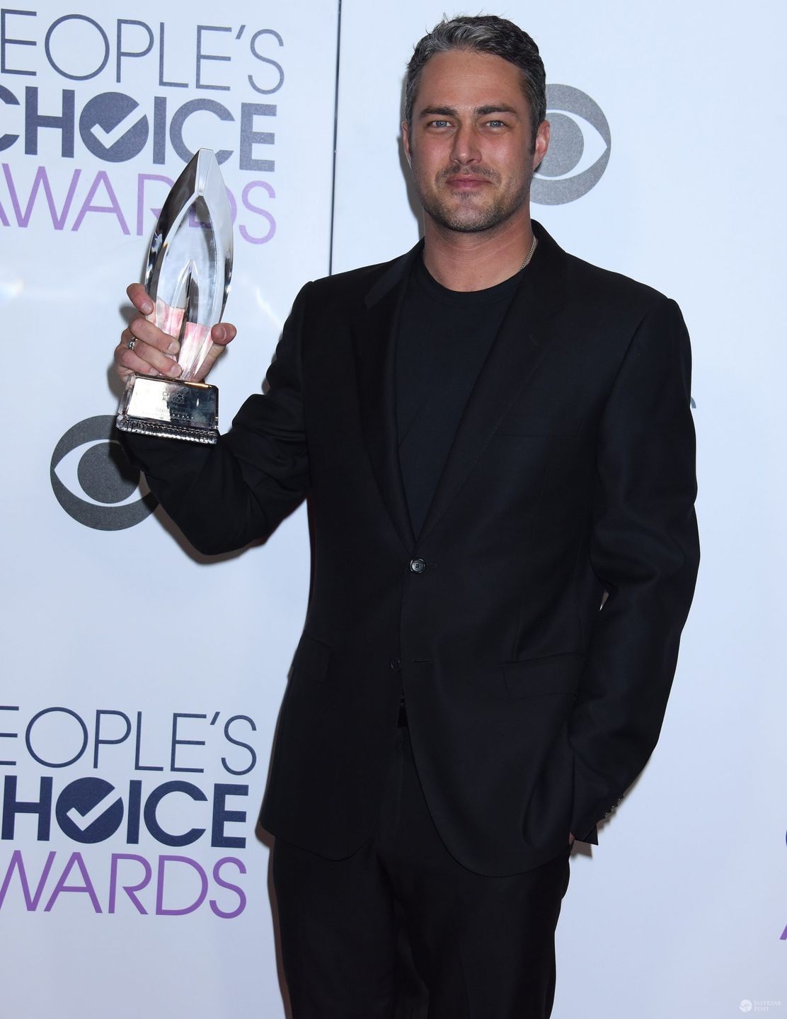 Taylor Kinney -
People's Choice Awards 2016