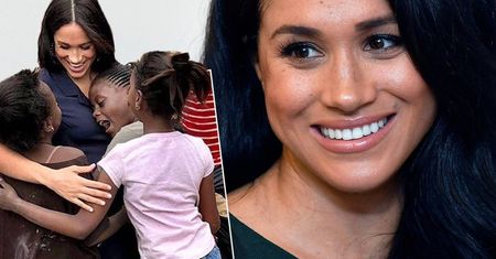 Meghan Markle w wiosennych trendach. Buty w jej stylu można kupić w sieciówce